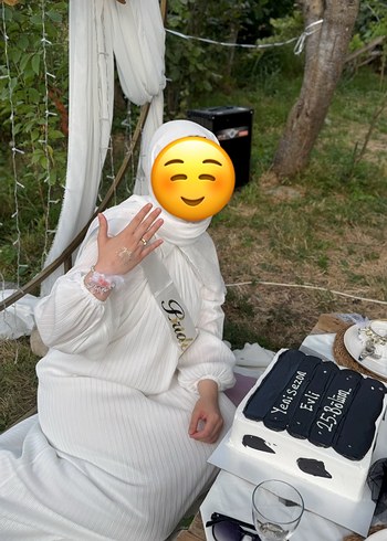 40 Beden beyaz Renk Beyaz elbise