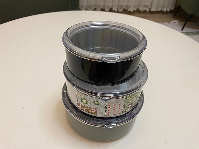 Beden 14 cm ?, 16 cm ?, 18 cm ?, emaye saklama kabı