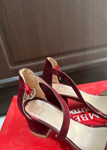 37 Beden bordo Renk Bordo Tokalı Kadın Topuklu Akşam Ayakkabısı