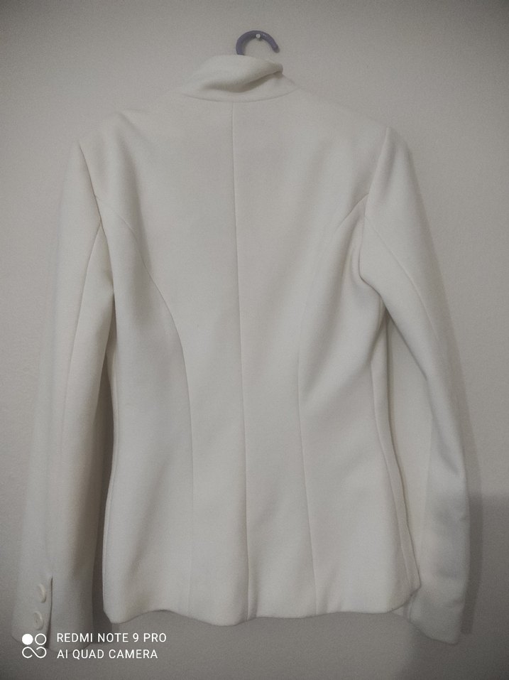 Düğmeli Beyaz Kadın kaşe kaban - Görsel 4
