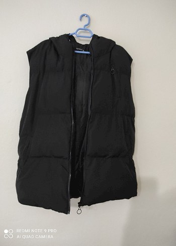 Siyah Kapüşonlu Kadın Şişme Yelek - Görsel 4