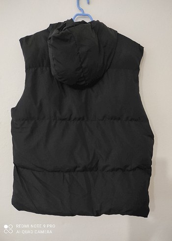 Siyah Kapüşonlu Kadın Şişme Yelek - Görsel 5