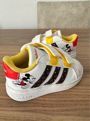 Adidas disney Mickey Mouse çocuk ayakkabı