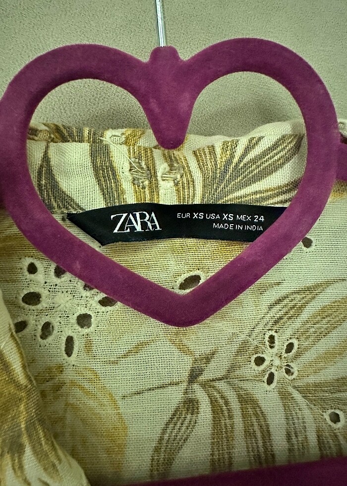 Zara sarı renk fisto çiçek desenli gömlek - Görsel 4