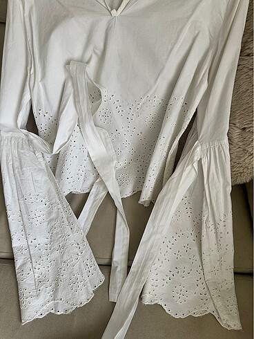 Zara beyaz crop fisto bluz - Görsel 2