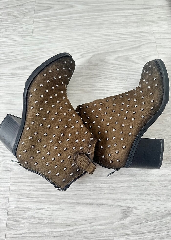 Haki renk metal zımbalı bot - Görsel 3