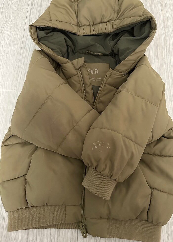 Zara haki yeşil şişme mont - Görsel 2