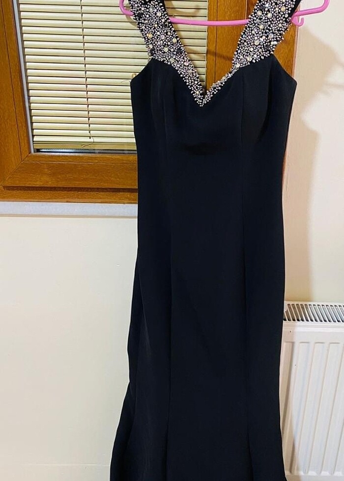 Siyah taşlı balık abiye - Görsel 3