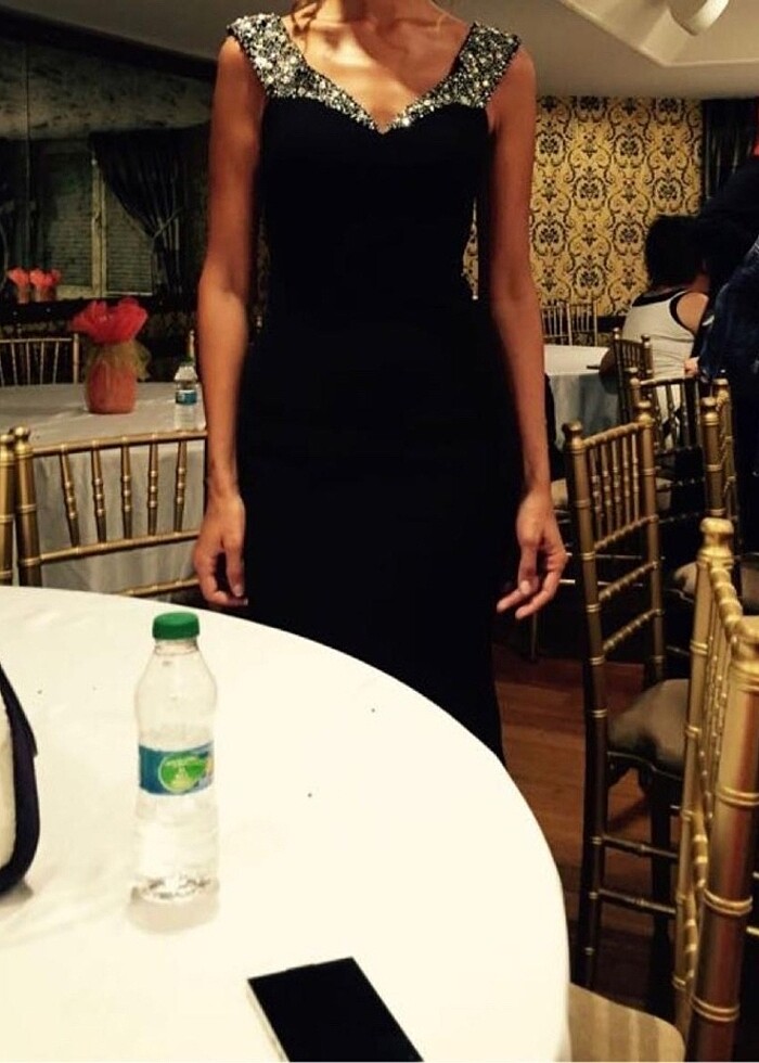 Siyah taşlı balık abiye - Görsel 2