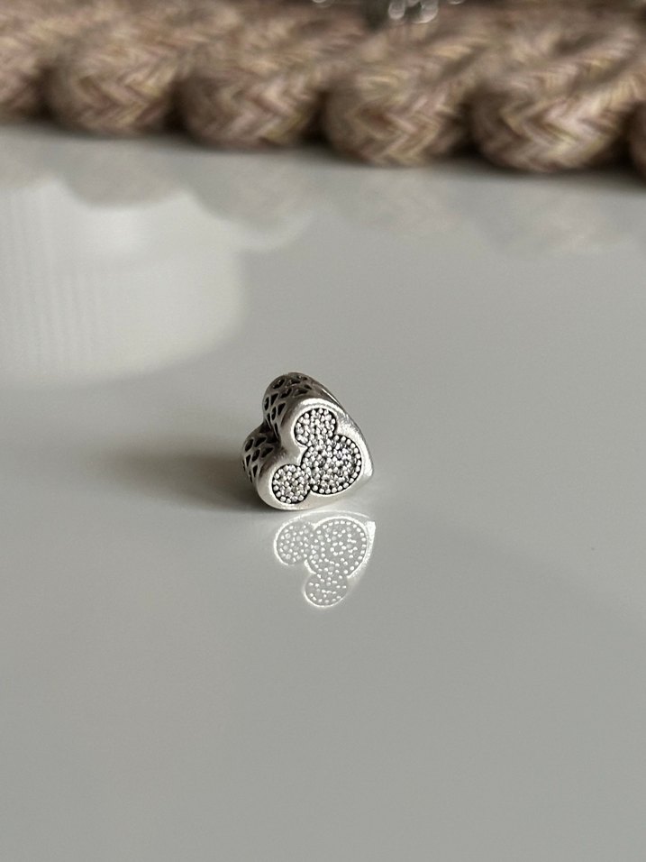 Pandora Kalp Mickey Minnie Charm - Görsel 2