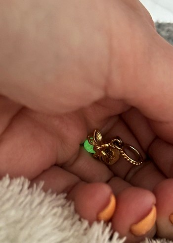 Pandora Karanlıkta Parlayan Gold Ateş Böceği Charm - Görsel 6