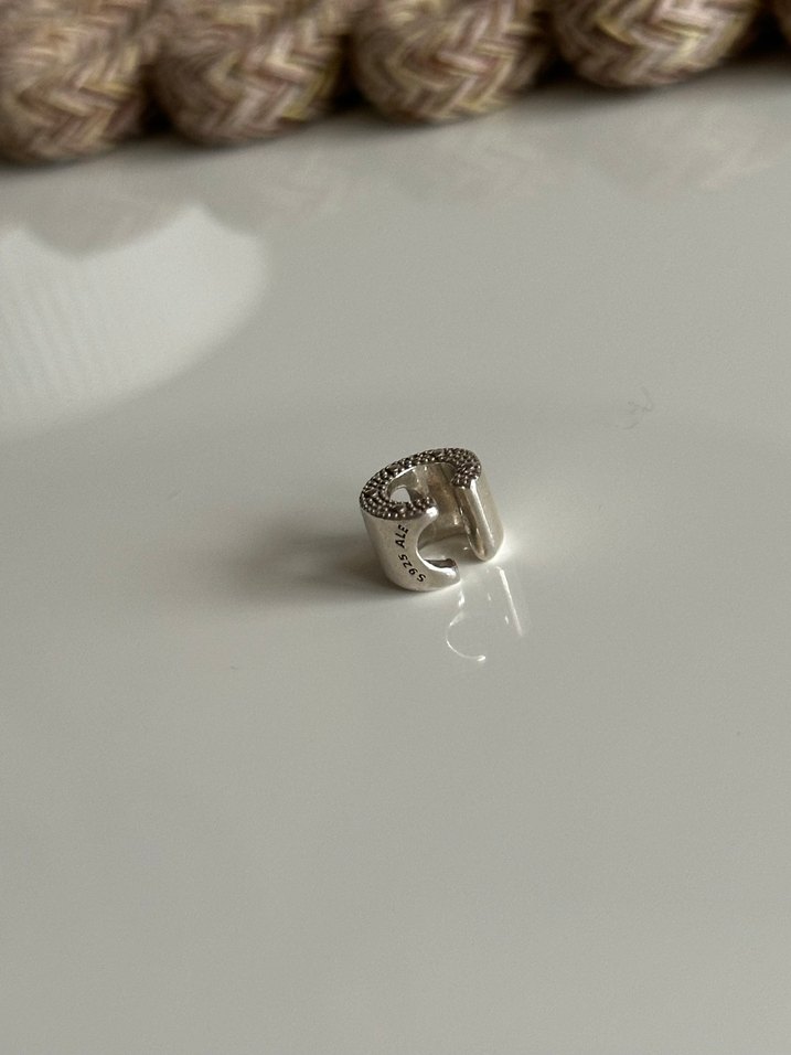 Pandora C Harf Charm - Görsel 4