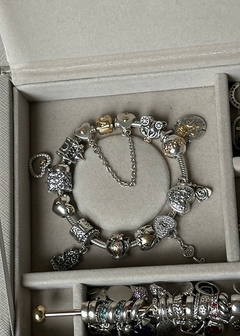 Pandora Two Tone Pierced Heart Charm - Görsel 2