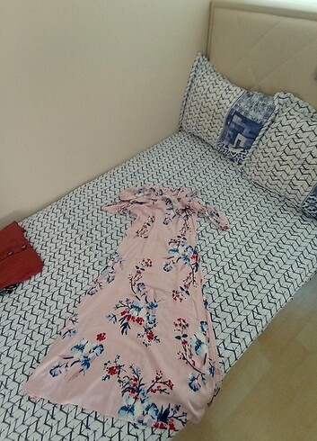 LC Waikiki YAZLIK İNCE KUMAŞ ELBİSE