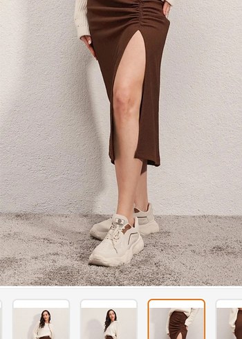 Trendyol & Milla Kahverengi Midi Süet Büzgülü Etek