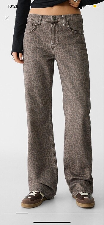 Stradivarius Leopar desenli pantolon