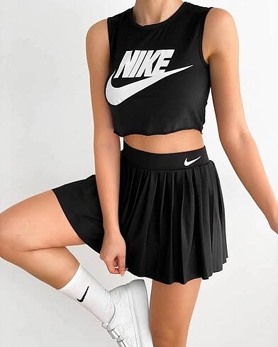 Pileli Tenis eteği Nike