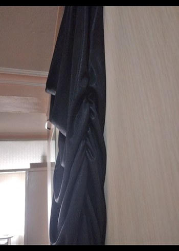 Siyah Drapeli Yüksek Yakalı Kadın crop - Görsel 2