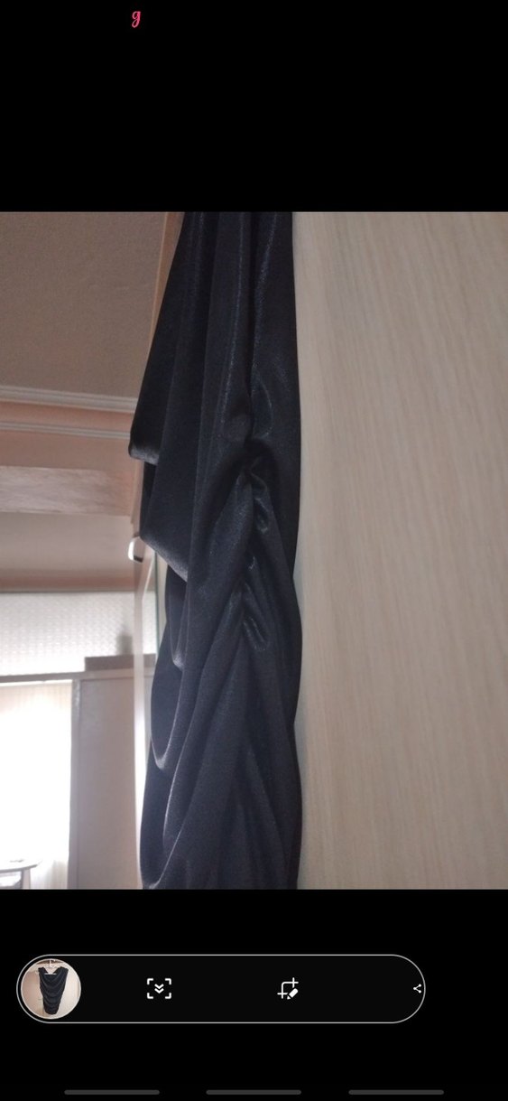 Siyah Drapeli Yüksek Yakalı Kadın crop - Görsel 2