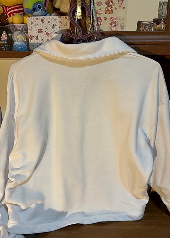 l Beden Beyaz Yakalı Düğmeli Kadın Sweatshirt