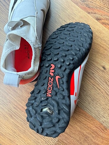 36 Beden Nike krampon