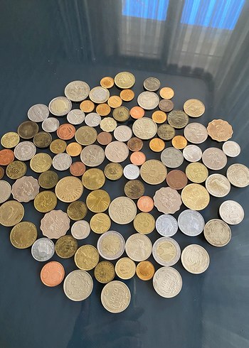 Çeşitli ülke madeni paraları