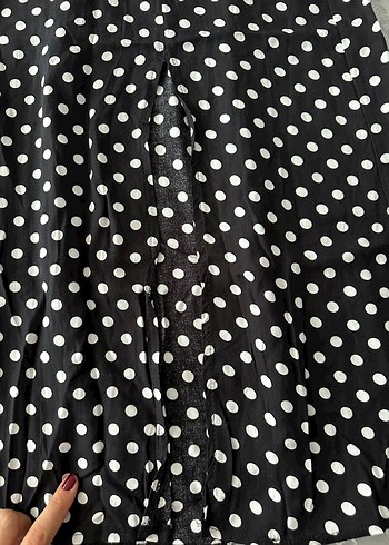 Puantiye Desenli Siyah Pilili Midi Etek - Görsel 2