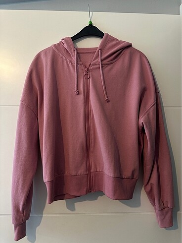Pembe fermuarlı sweatshirt