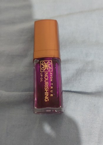 Avon Truie Besleyici Mor Parlak Dudak Yağı