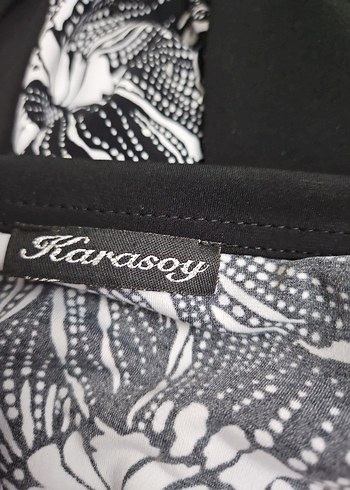 Düğmeli Siyah Desenli V Yaka Kadın Bluz - Görsel 3