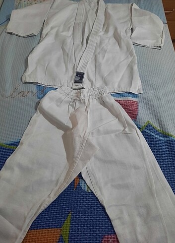 Karate kıyafeti