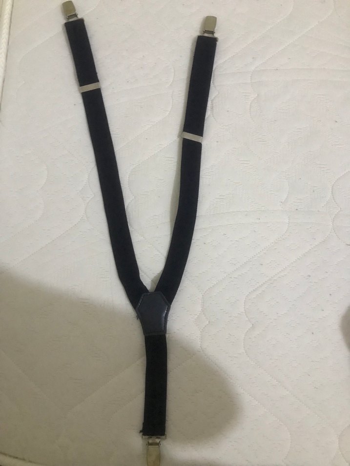 Kırmızı Nakışlı Süet Çocuk Askısı - Görsel 2