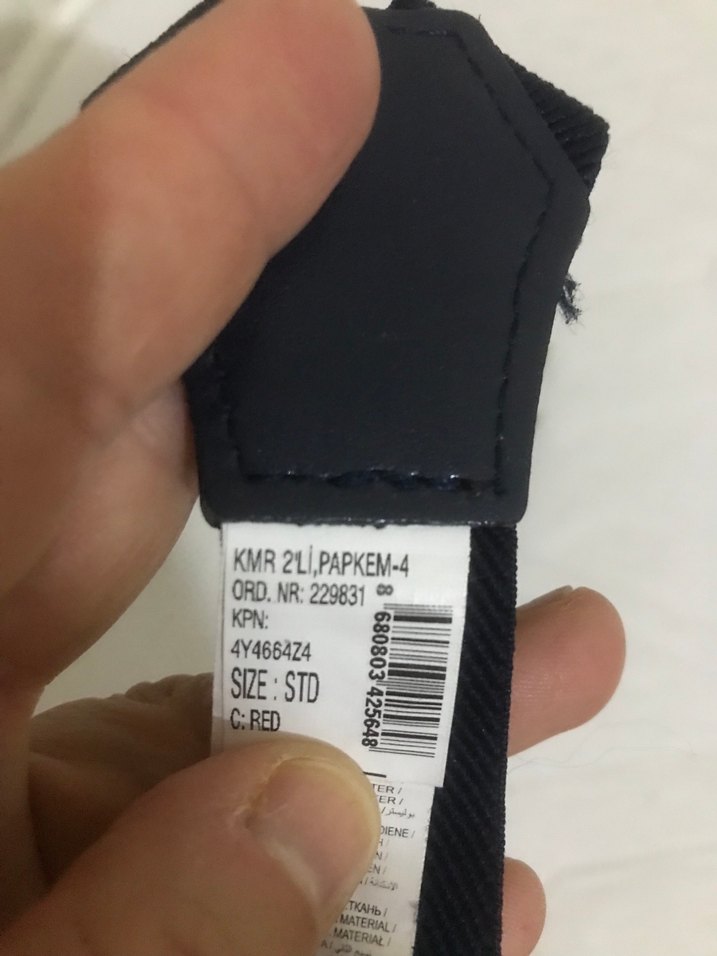 Kırmızı Nakışlı Süet Çocuk Askısı - Görsel 3