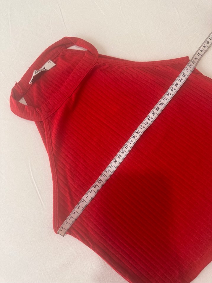 Kırmızı Mini Yüksek Yakalı Kadın Atlet - Görsel 2