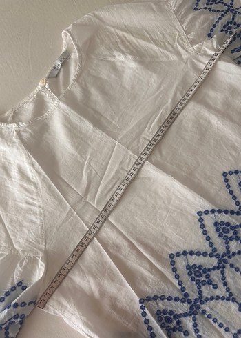 Nakışlı Dantel Detaylı Bohem Beyaz Mini Bluz - Görsel 3