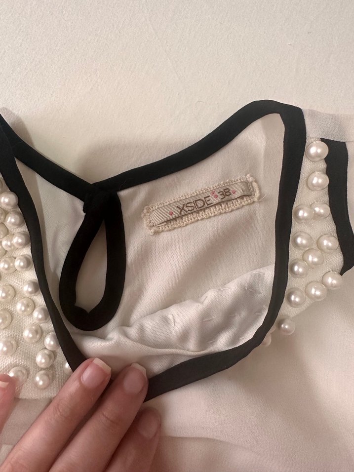 Kolsuz, Yaka Detaylı Midi Elbise - Görsel 2