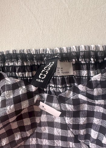 Kadın Gri Kareli Fırfırlı Mini Bluz - Görsel 2