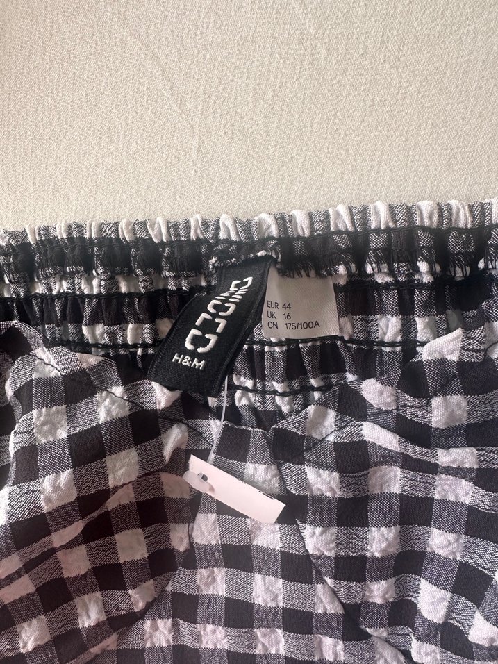 Kadın Gri Kareli Fırfırlı Mini Bluz - Görsel 2