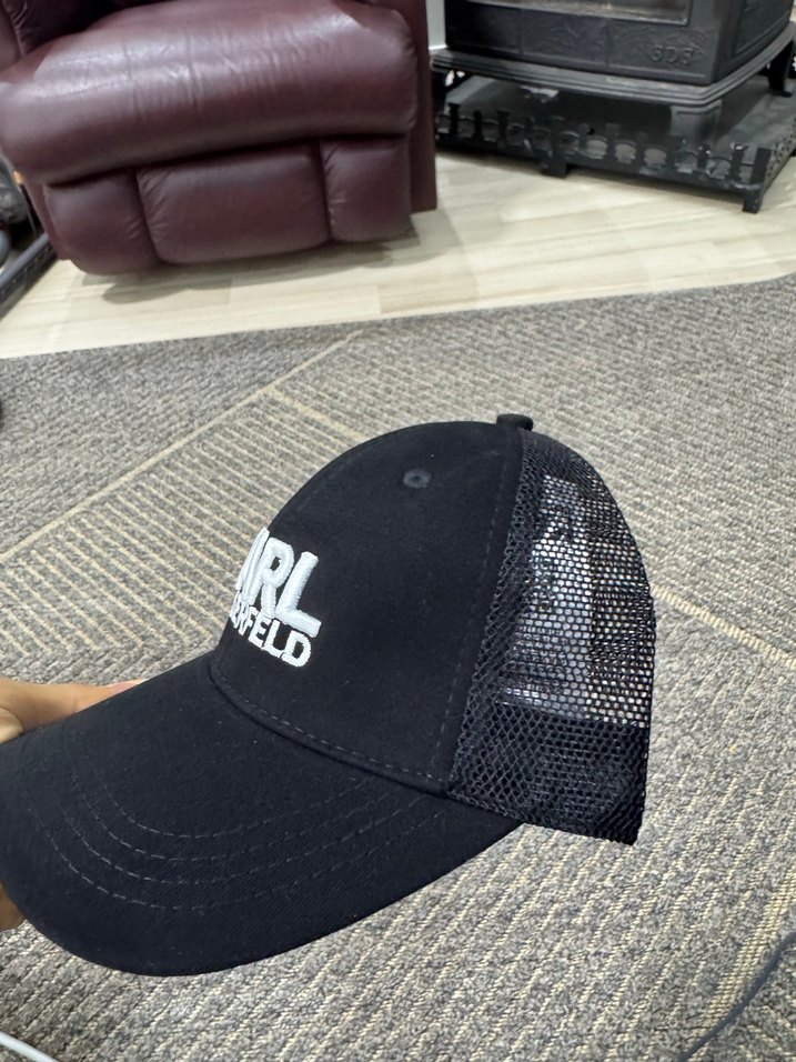 KARL LAGERFELD  SİYAH ŞAPKA - Görsel 2