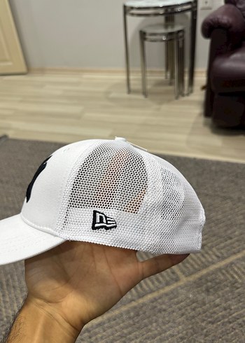 NEW ERA BEYAZ ŞAPKA - Görsel 2