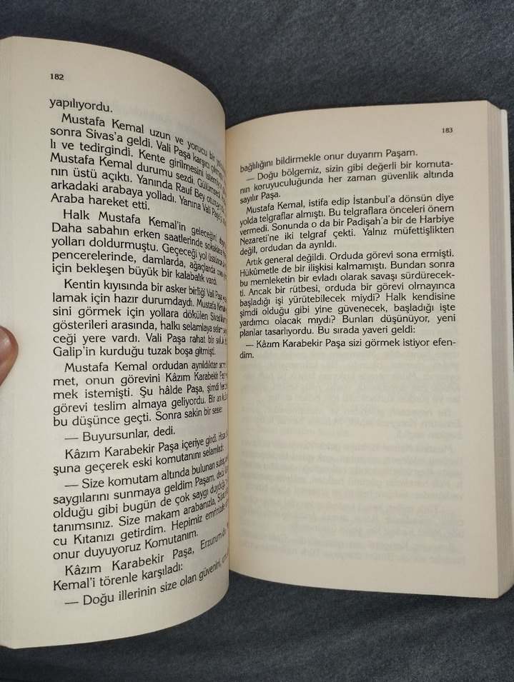 Vatan Toprağı - Mükerrem Kamil Su - Görsel 3