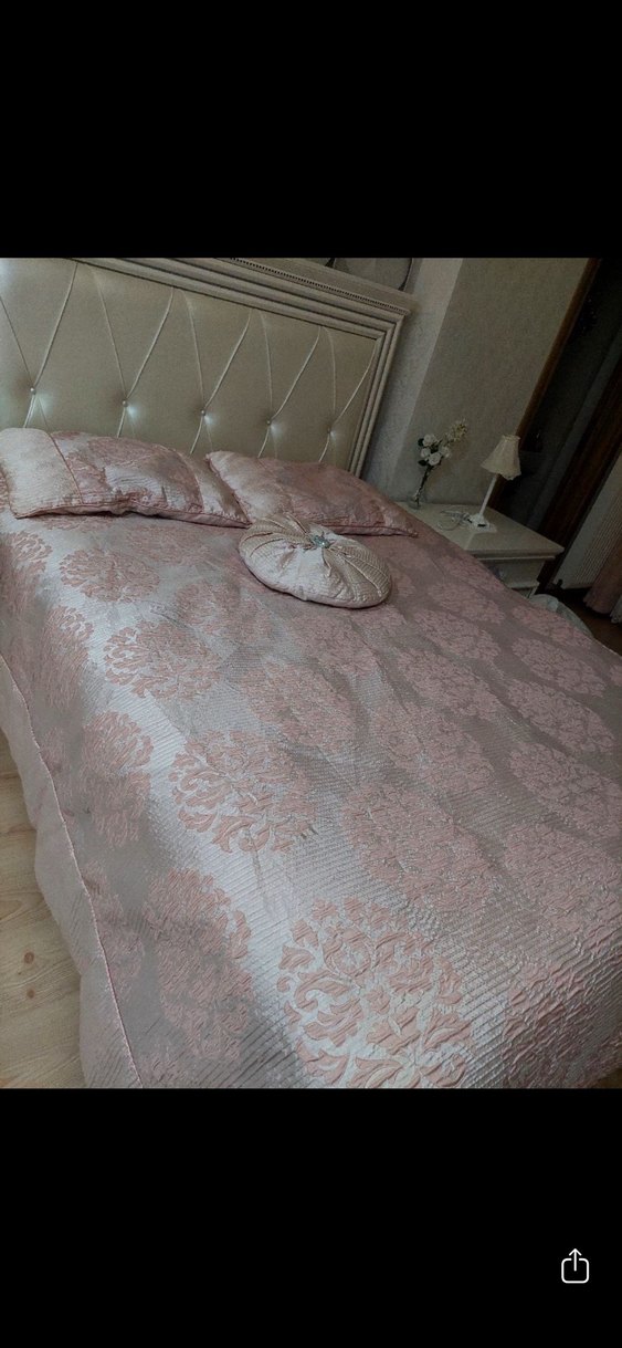Nakışlı Pembe Yatak Örtüsü - Görsel 3