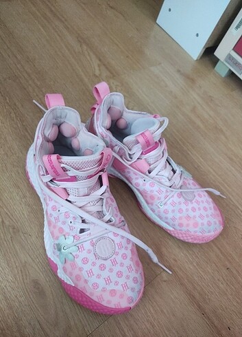 Adidas harden vol6 