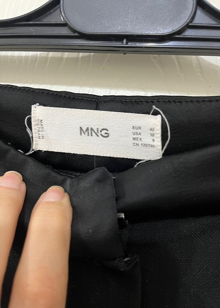 Mango saten şeritli klasik pantolon - Görsel 3