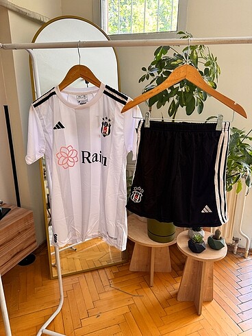 Beşiktaş 164 Beden 13-14 Yaş Çocuk Forma&Şort Takım