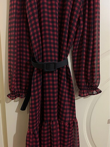 LC Waikiki bordo elbise