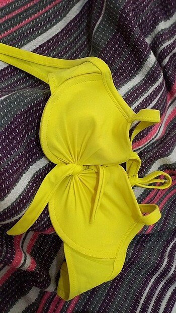 40 Beden sarı Renk penti bikini üstü