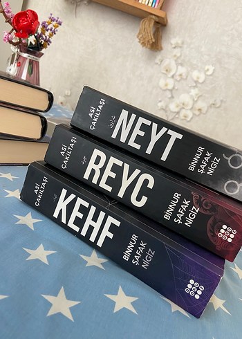 Binnur Safak Nigiz Asi Çakıltaşı eski baskı (Kehf Reyc Neyt)