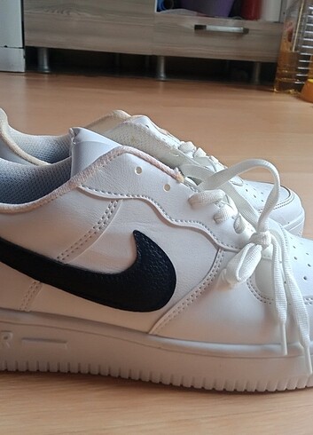 Nike spor ayakkabı 