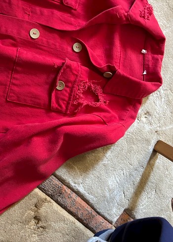 Düğmeli Kırmızı Kadın yırtık Kot Ceket - Görsel 3